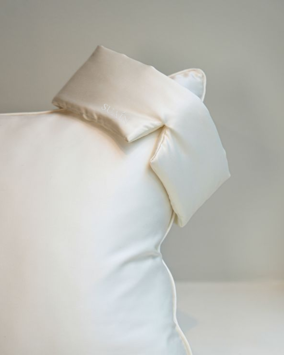 Five Reasons Why People Love the Suain Silk Sleep Mask